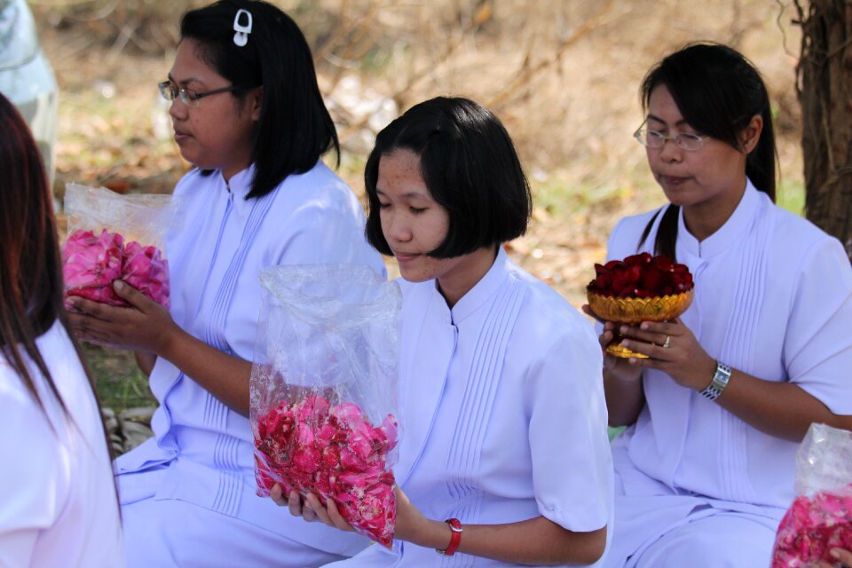 Buddhism walk thai