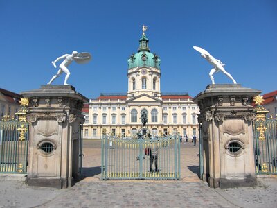 Capital history building