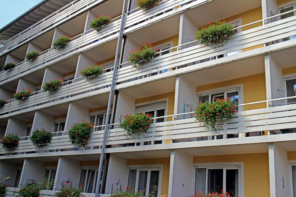 Home front facade view