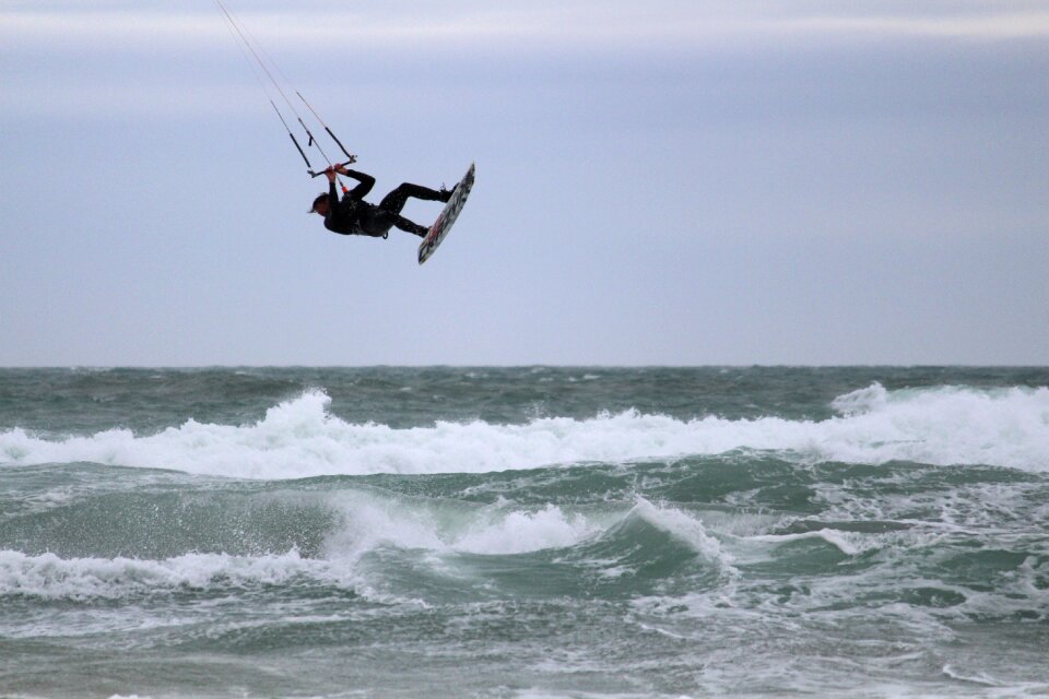 Take off wave man
