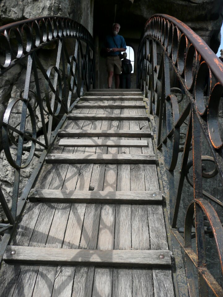 Railing gradually wooden ladders
