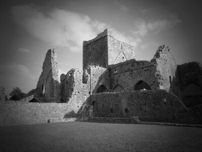 Ireland castle middle ages photo