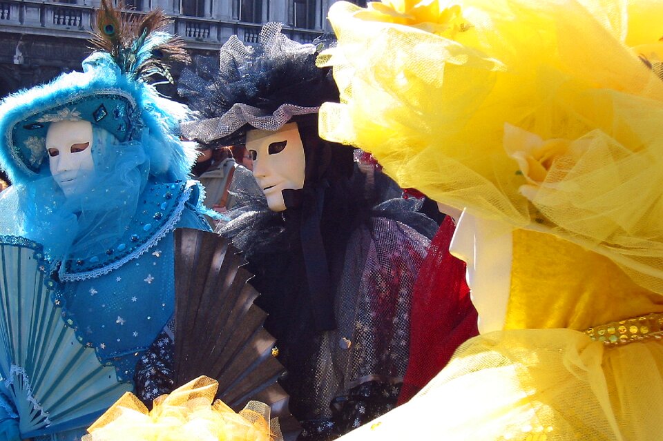 Masks italy disguise