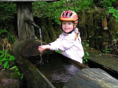 Fountain trough helm