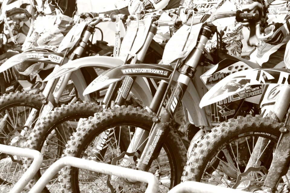 Sport black and white enduros