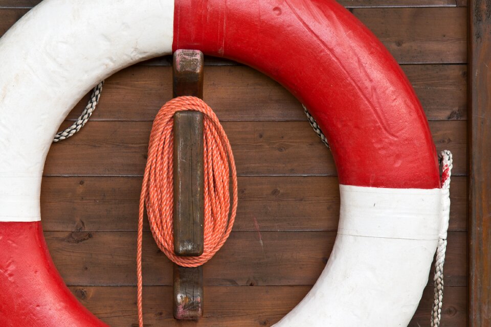 Red emergency non swimmers