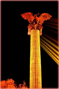 Aguascalientes column night