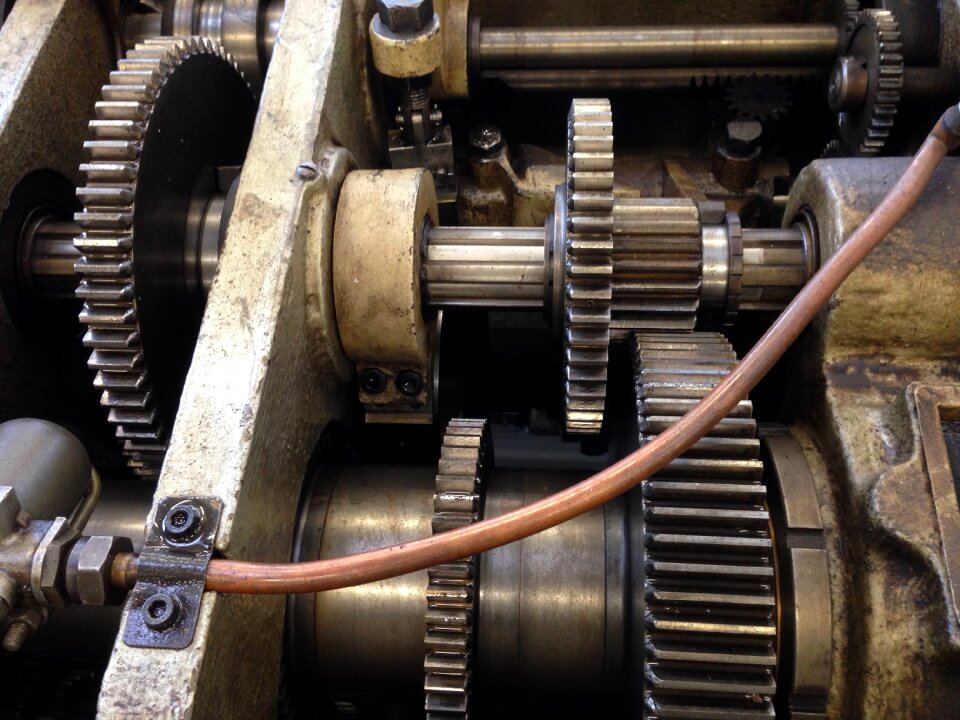Machine gear motor