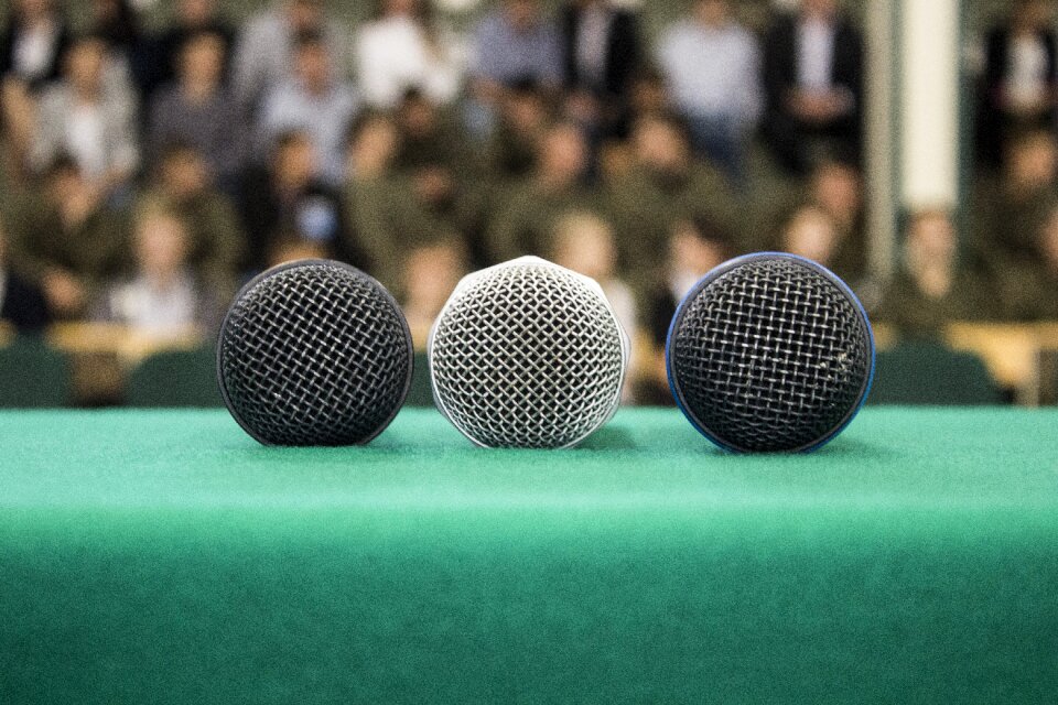 Microphone music studio