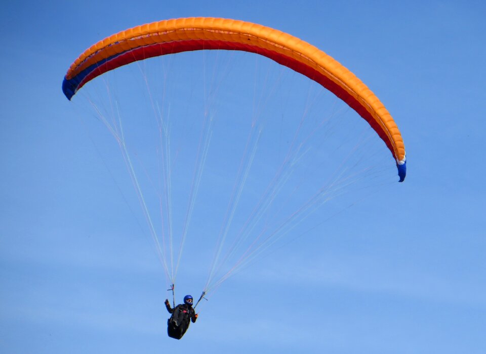 Sport paragliding flying
