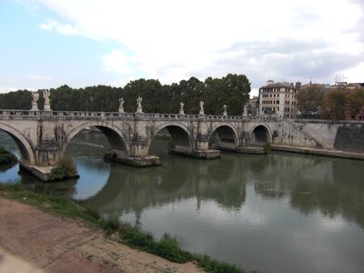 River fiume tevere bridge