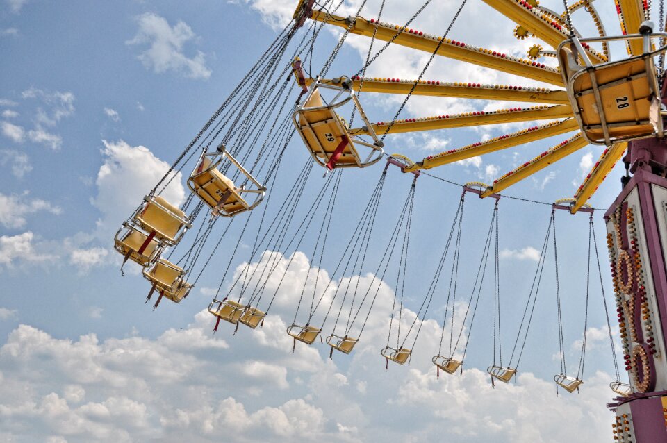 Amusement carnival entertainment
