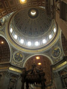 St peter's square st peter's basilica architecture photo