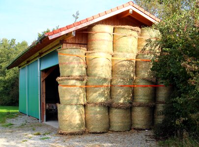 Straw farm buildings scheuer photo