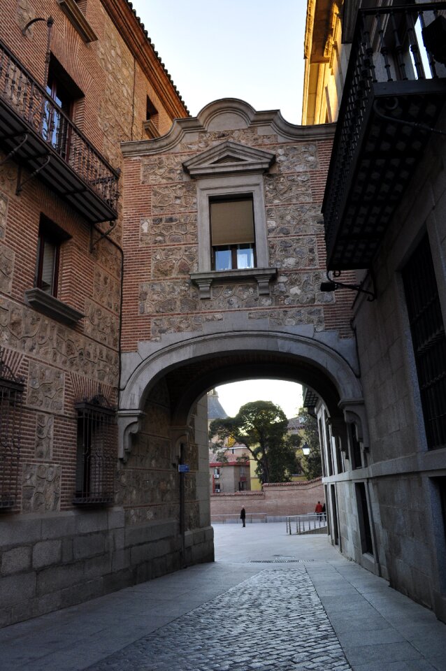 Alley architecture historic building photo