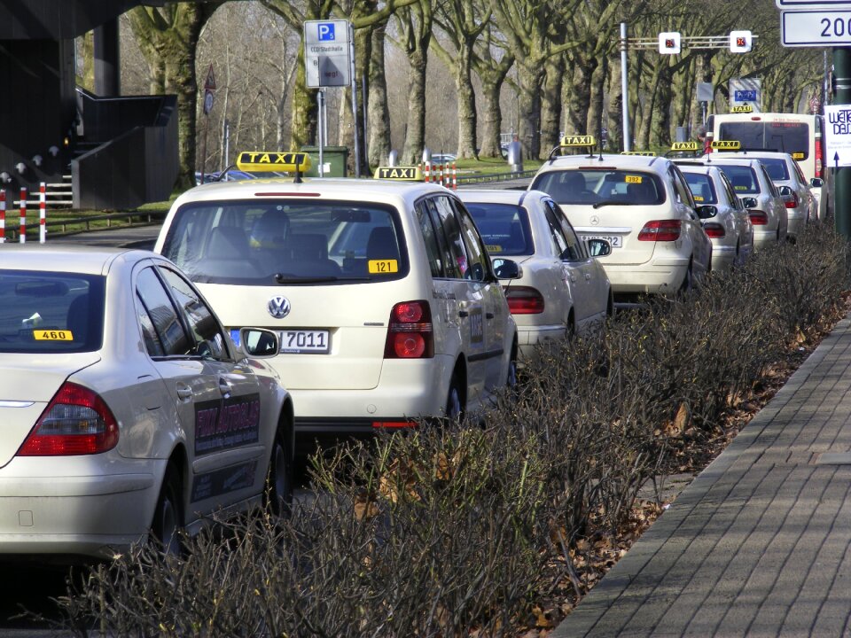 Wait taxi stand transport