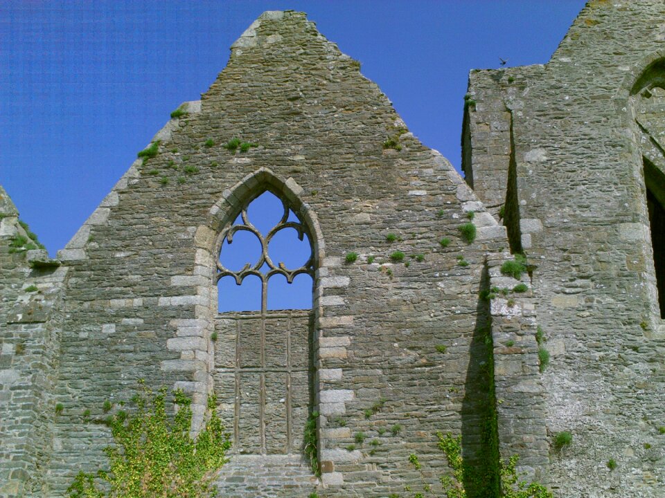 Church ruin ecclesiastical