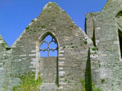 Church ruin ecclesiastical
