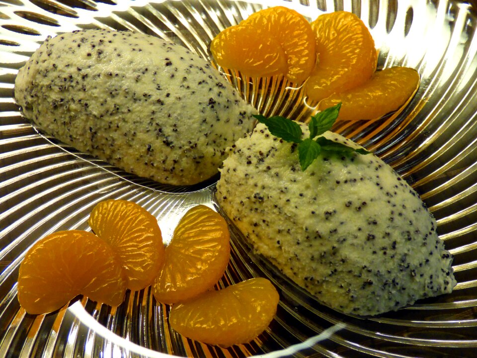 Quark cream dessert