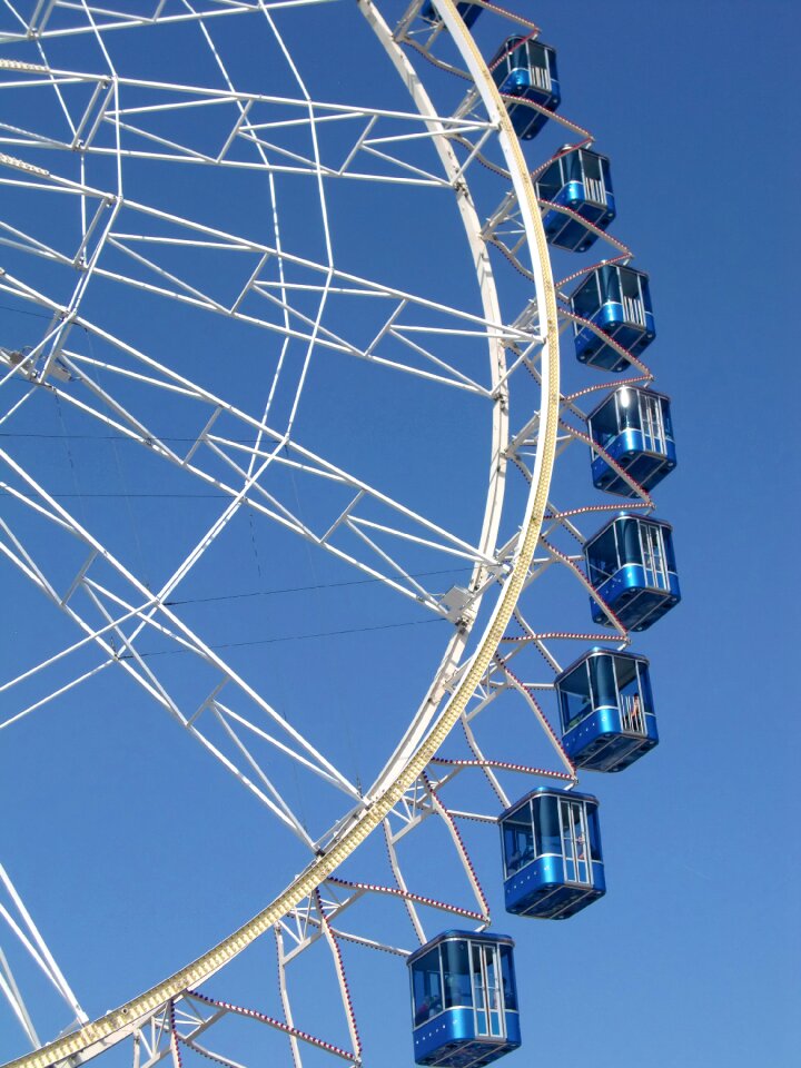 Folk festival ride carnies