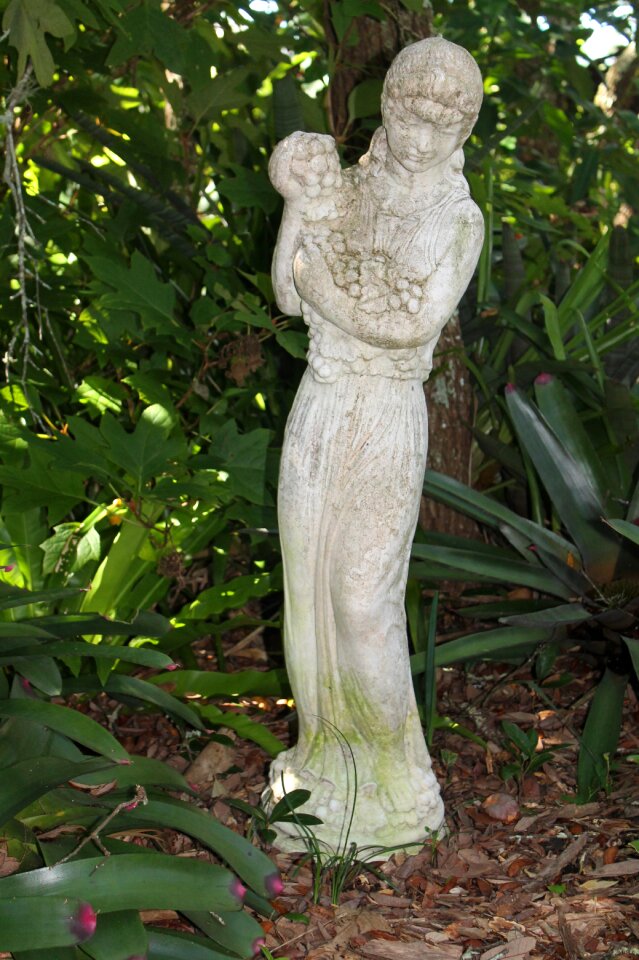 Sculpture artistic outdoor