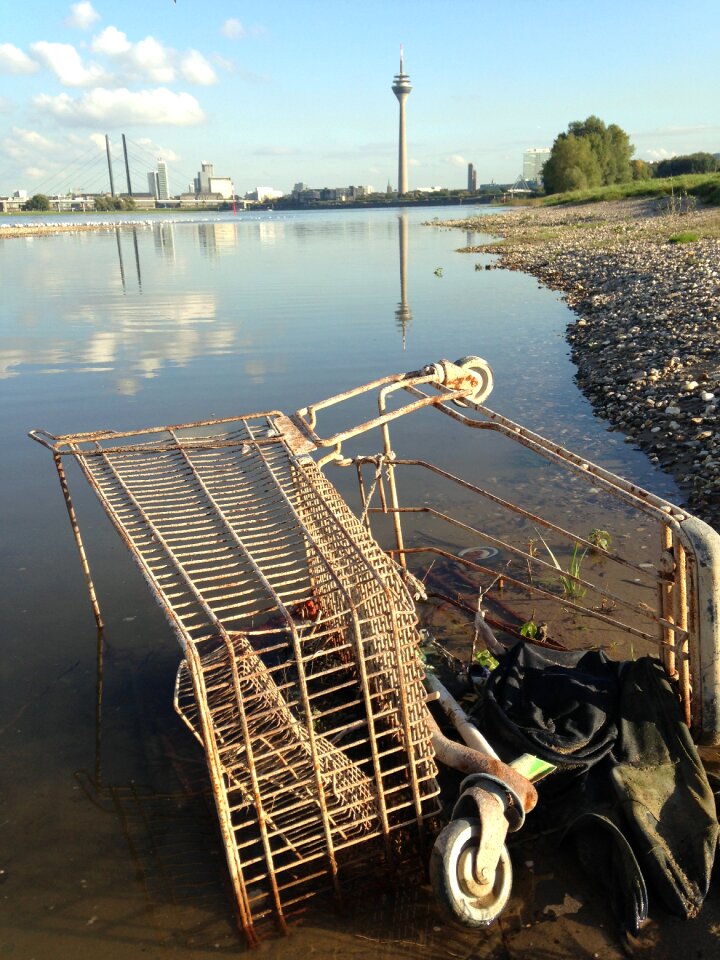 Shopping cart flotsam and jetsam düsseldorf