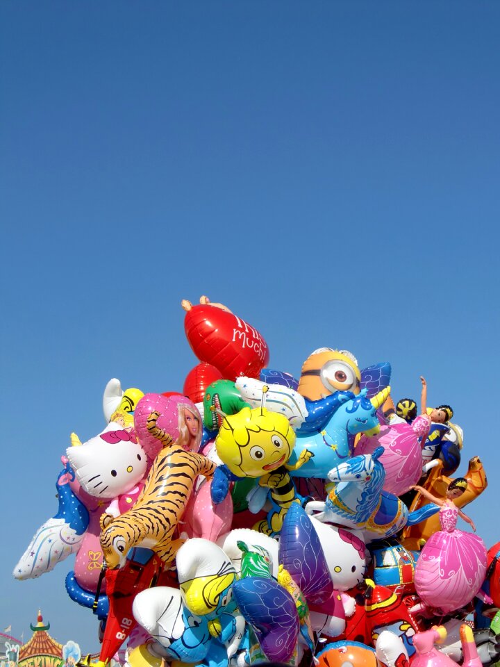 Ballons year market fair