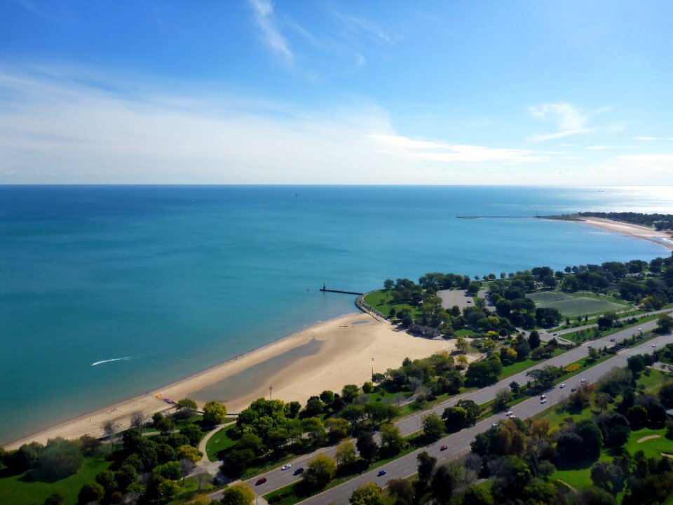Lake michigan chicago skyline