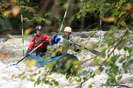 Paddle white water wild water