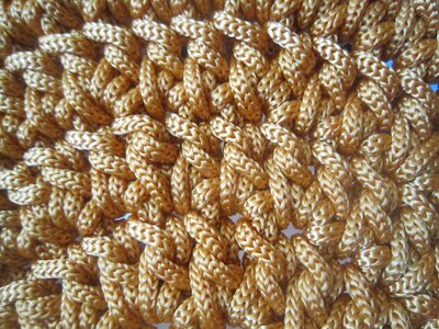 Knitting pattern in a circle