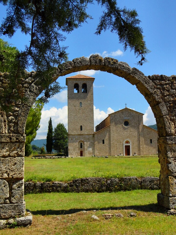 Abbey middle ages italy