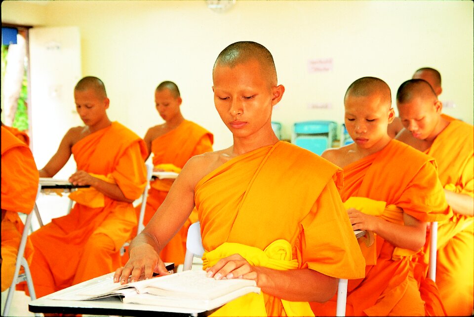 Wat phra dhammakaya temple photo