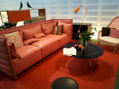 Vitra coral color