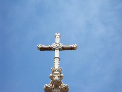 Cross duomo di napoli facade