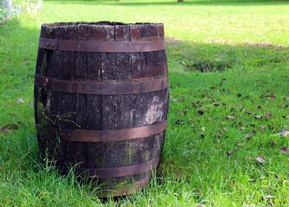 Wood deco wine barrel