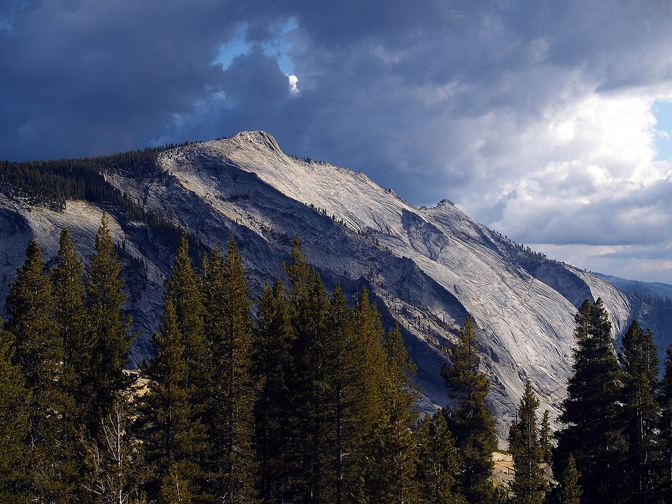 Mountain scenery weather