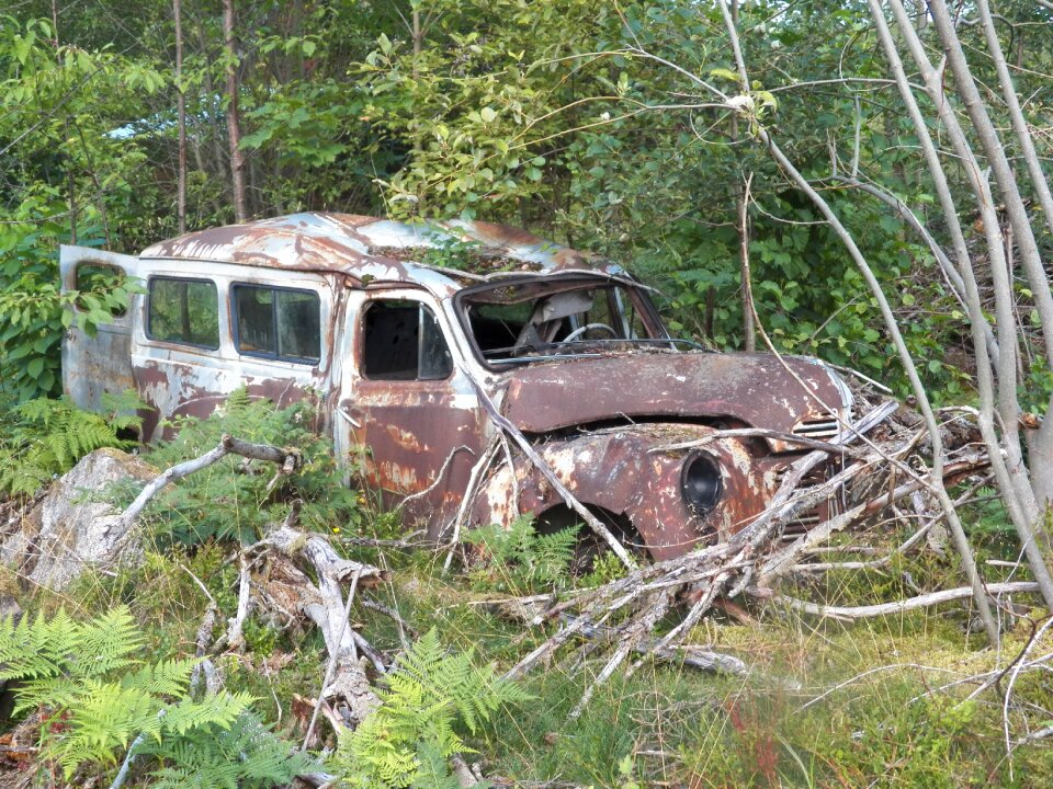 Damaged old automobile