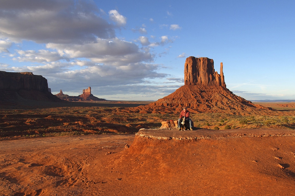 Red rocks scenery photo