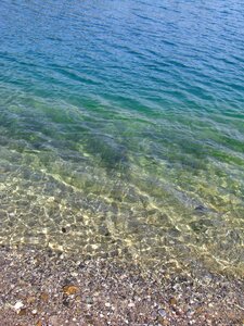 Water wave pebble