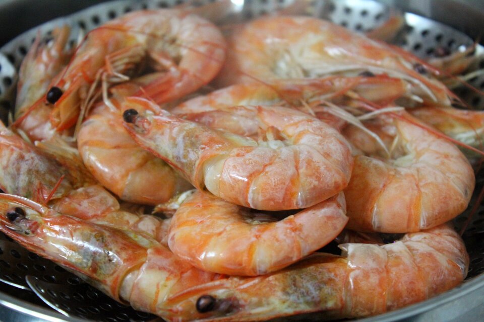 Cooking seafood shrimp tempura