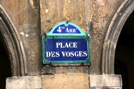 Street sign place de vosges paris