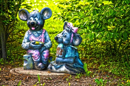 Stone figure gartendeko garden statue photo