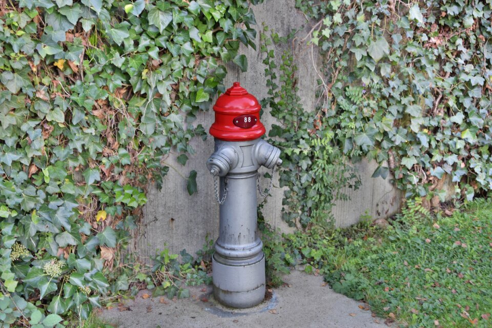 Water fire fire extinguishing