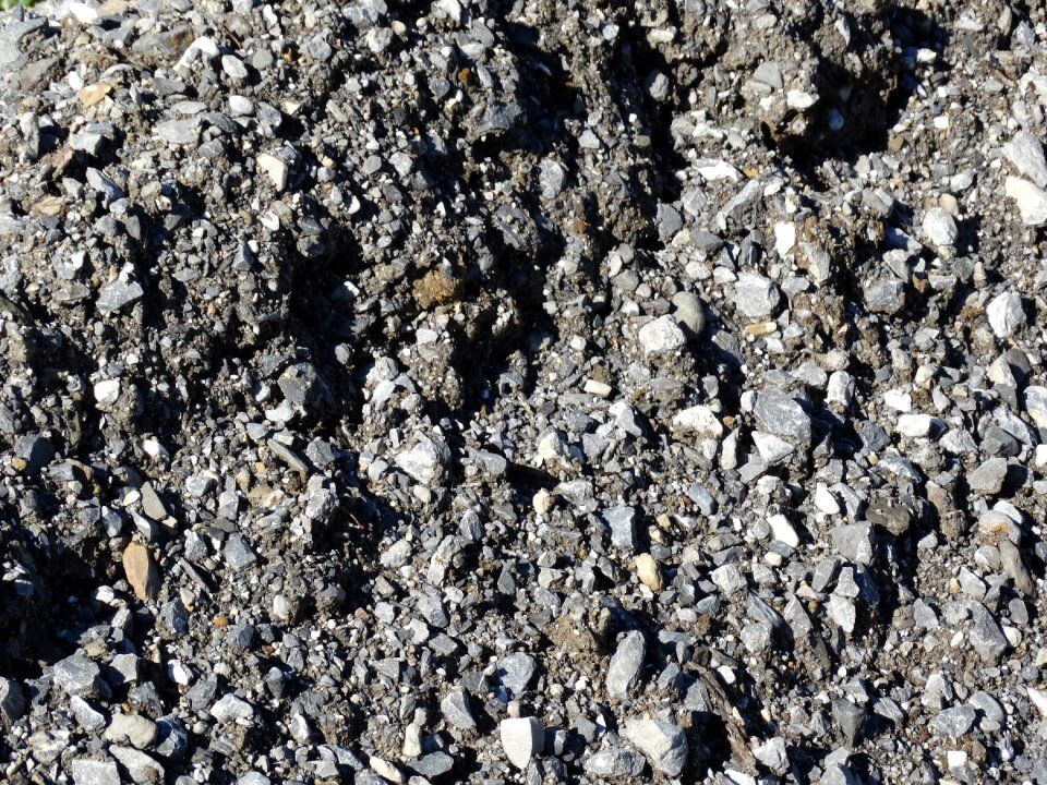 Pebble coarse gravel construction material