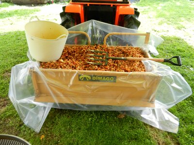 Cider tractor box cube