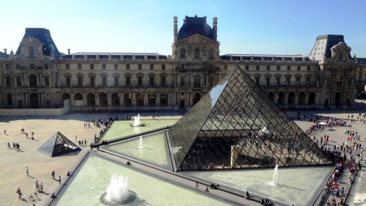 Louvre museum paris photo