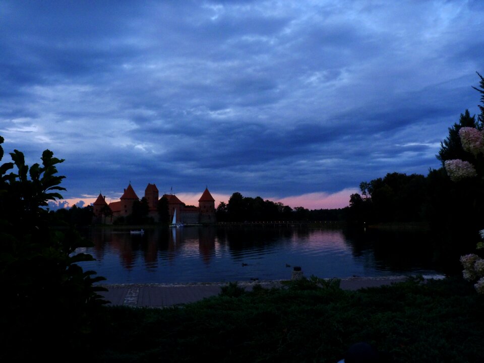 Trakai lithuania castle lake