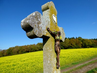 Crucifix mustard seed field luxembourg