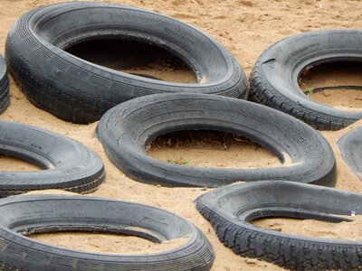 Rubber play sandbox