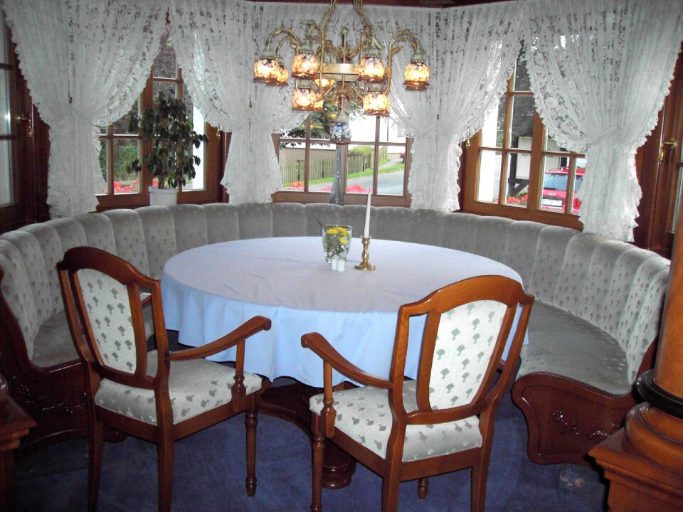 Room setup furniture